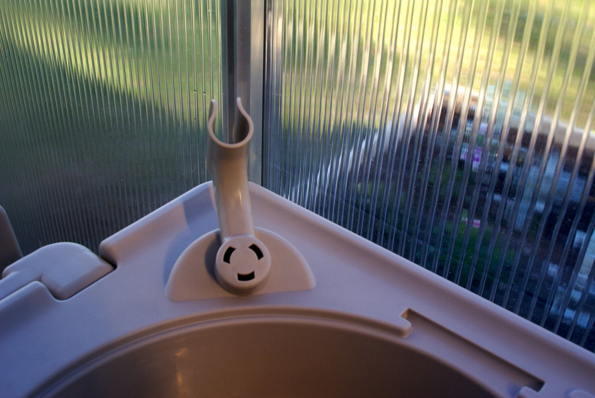 Outdoor Sink For MONT™ Greenhouses